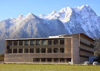 FH Salzburg Camputs building with mountains in background